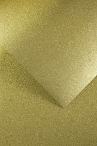 KARTON BROKATOWY  ZŁOTY A4 210g/m2 opakowanie 5 sztuk 