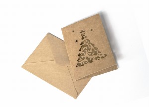 BILECIK Z KOPERTĄ Zestaw z CHOINKĄ KRAFT CIEMNOBEŻOWY (karnet+koperta 70x100mm) opk 5 szt