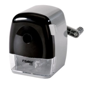 Temperówka ręczna na korbkę Dahle z regulowanym kątem ostrzenia i stalowymi ostrzami wysokiej jakości